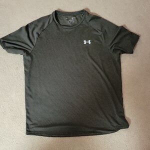 Under Armour Men's Dark Green Short Sleeve Tee
